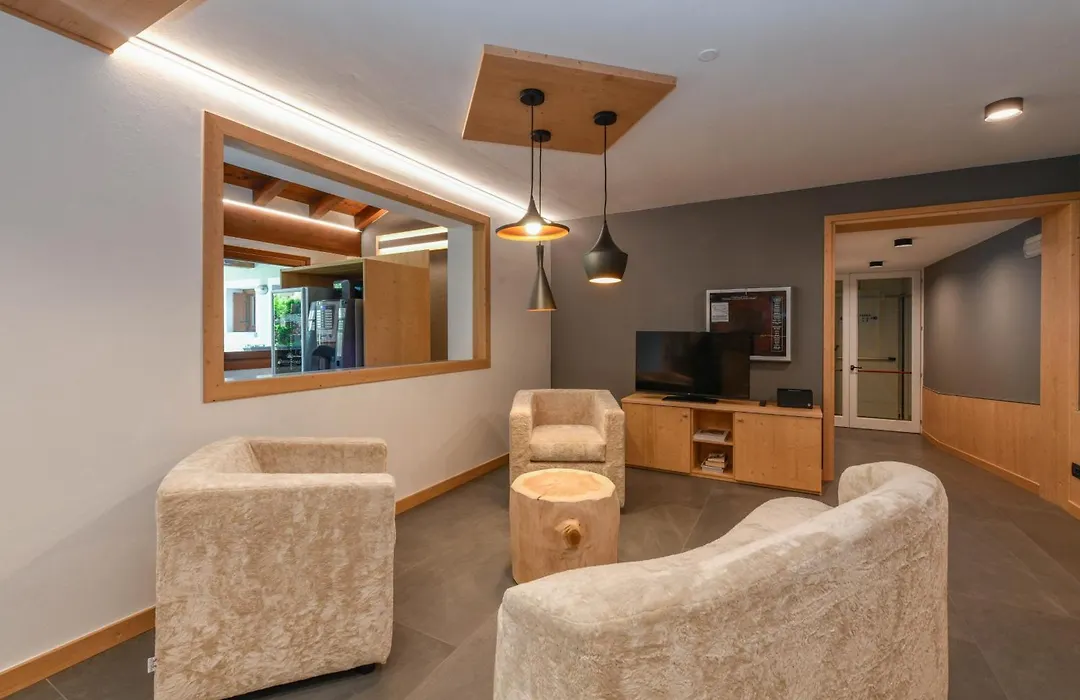 Residence Rta La Rosa delle Dolomiti-1