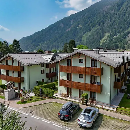 Residence Rta La Rosa delle Dolomiti-3