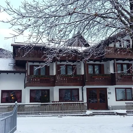 Albergo Garni Martina-3